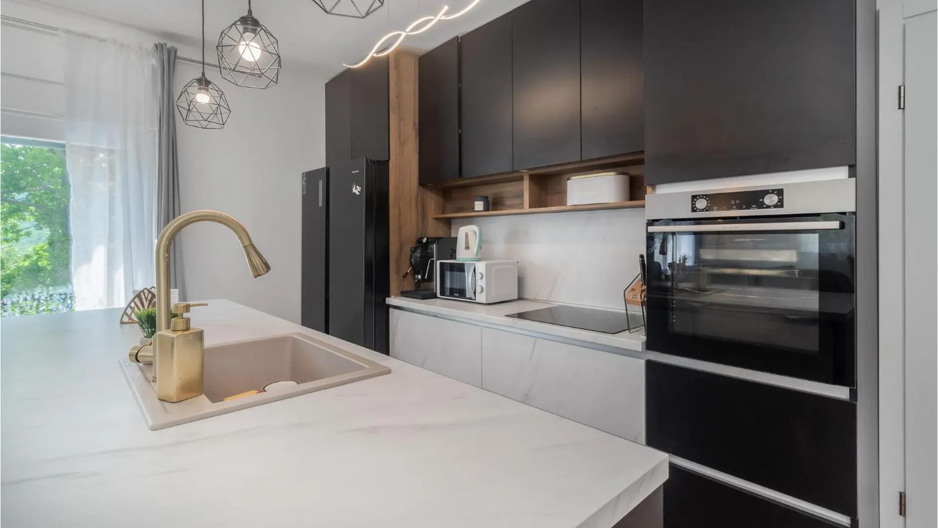 Awesome Home In Drivenik With Jacuzzi Holiday home